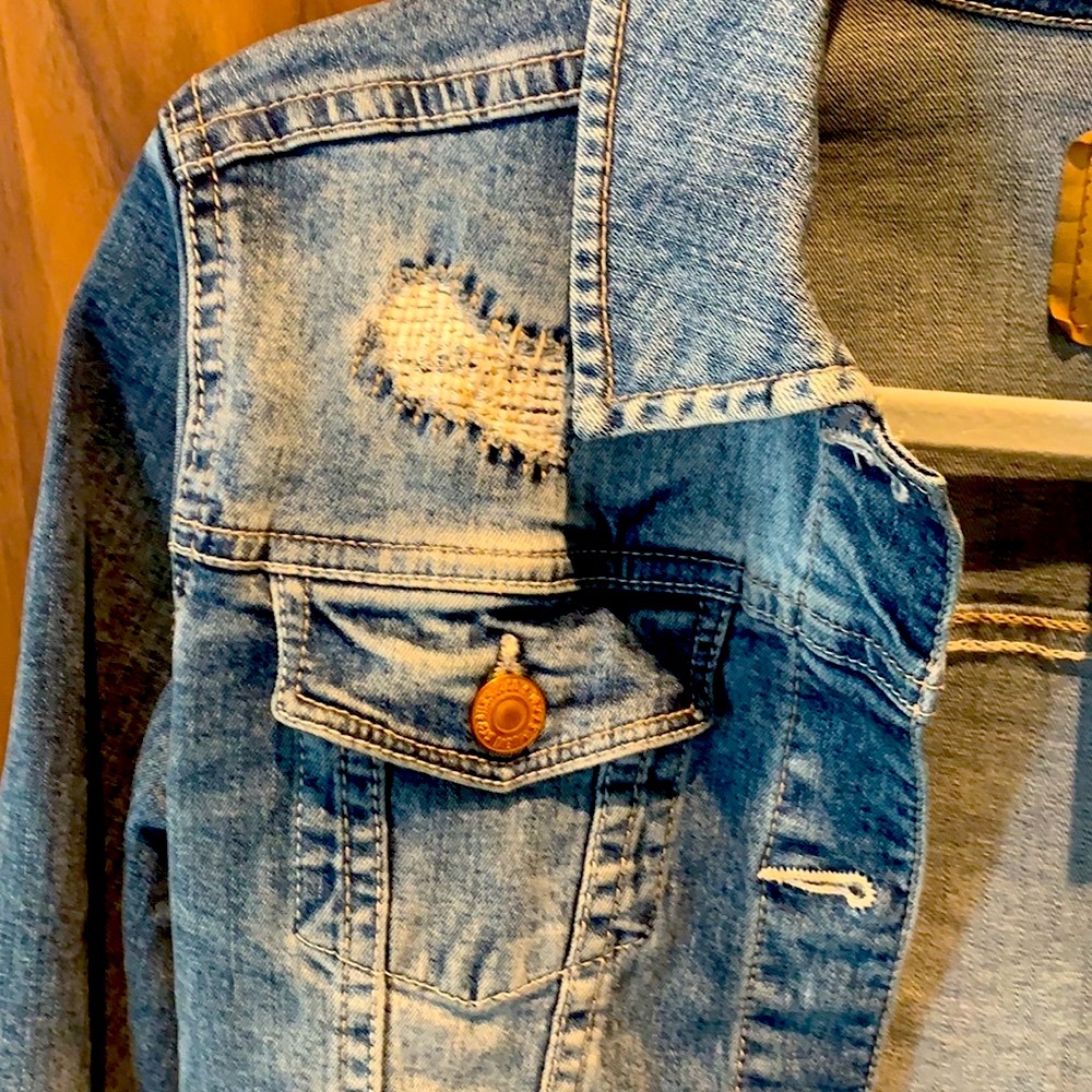 Levi Jean Jacket Girls XL 13-15yrs Distessed - Picture 3 of 7